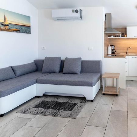 Apartmaji Ema Koper Bagian luar foto